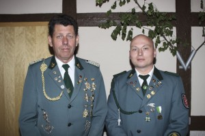 Foto Ehrungen: Von li: Klaus-Dieter Fricke und Mike Dietrich.