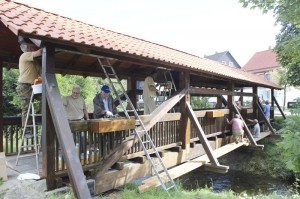 Arbeitseinsatz der Dorfgemeinschaft Wiedelah.