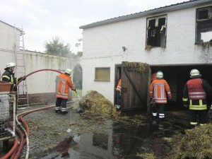 Feuerwehren der Gemeinde bekämpften gemeinsam Scheunenbrand, Foto: Feuerwehr Hornburg.