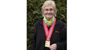 Erika Pfeuffer aus Schladen