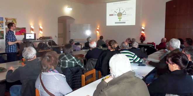 Seminarraum Imker Vortrag Faulbrut