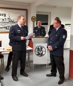 Beförderung von W. Hesse zum Oberbrandmeister