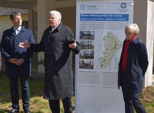v.l.n.r: Oberbürgermeister Dr. Oliver Junk, Klosterkammerpräsident Hans- Christian Biallas und Geschäftsführerin LIEMAK Immobilien GmbH Sylva Viebach bei der Vorstellung des neuen Wohnquartiers Stadt Goslar