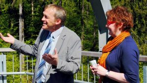 Offensichtlich sind Staatssekretärin Daniela Behrens und KTW-Geschäftsführer Bernd Vollrodt gut gelaunt