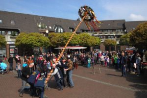 Maibaumaufstellen in Vienenburg