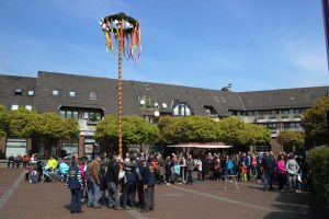 Maibaumaufstellen in Vienenburg