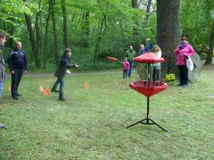 Mühlenfest - Paul Huwe beim Disc-Golf-Stechen