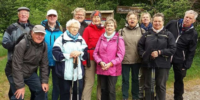 Wanderung zu den Schlüsselblumenwiesen