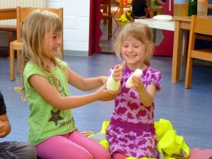 Üben eines Verbandes am Arm