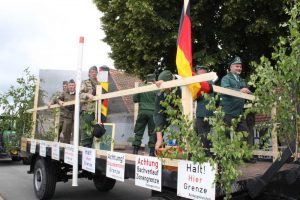 Umzug zur 950-Jahr-Feier in Lochtum