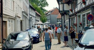 Hornburg - Auto- und Motorradmeile und Atstadtflohmarkt