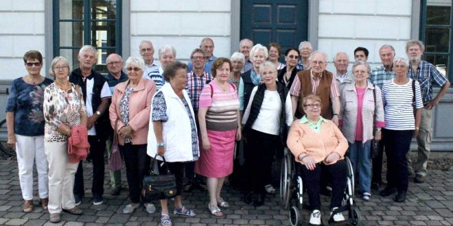 Klassentreffen nach 60 Jahren - 14 Ehemalige (teils mit Partner) kamen