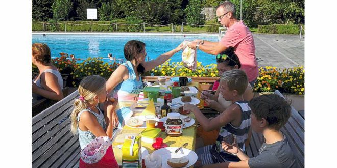 Bürgerfrühstück im Freibad Hornburg