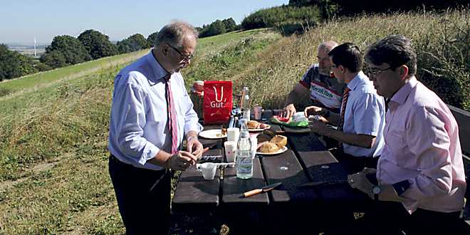 Neue Sitzgruppe am Sudmerberg