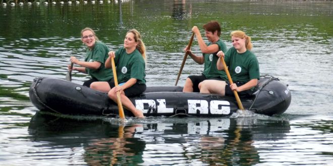 Schlauchbootrettungscup im Schladener Freibad
