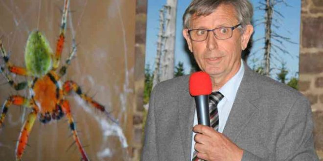 Dr. Hans-Ulrich Kison bei einem Referat im Tagungszentrum Kloster Drübeck - Foto: Ingrid Nörenberg