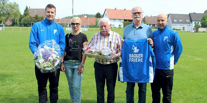 Neue Trainingsanzüge