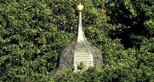 Turmspitze der Kirche in Schlewecke