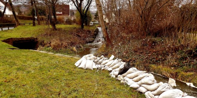 Dauerregen brachte Mühlengraben in Schlewecke zum Überlaufen
