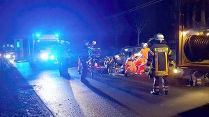 Blitzeinschlag und Verkehrsunfall