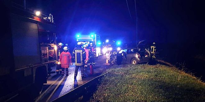 Blitzeinschlag und Verkehrsunfall