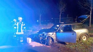 Blitzeinschlag und Verkehrsunfall