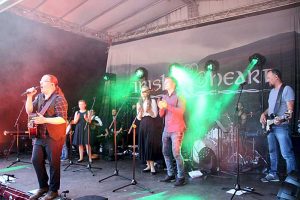 Angelo Kelly & Family