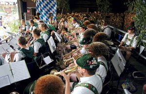 Alpengruß Buching auf dem Hoffest in Werlaburgdorf