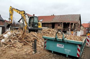 Mehrfamilienhaus abgerissen